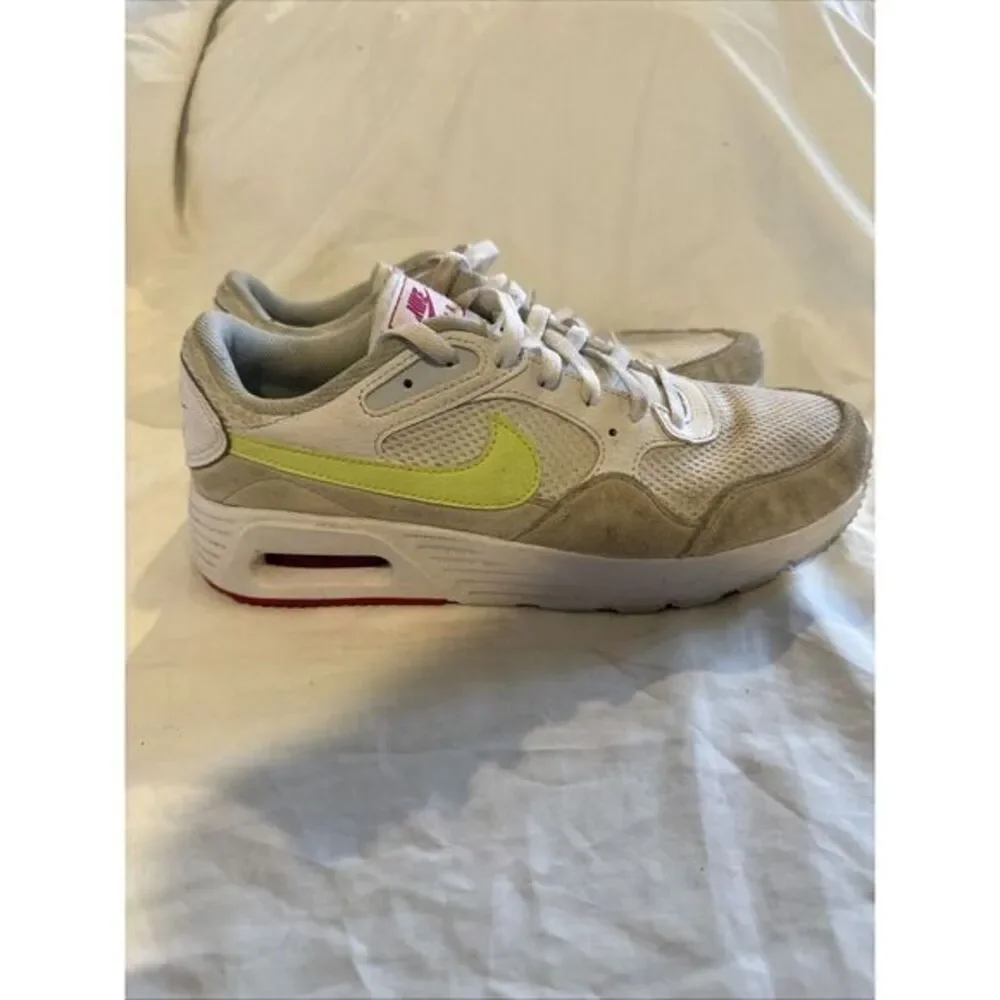Nike good see