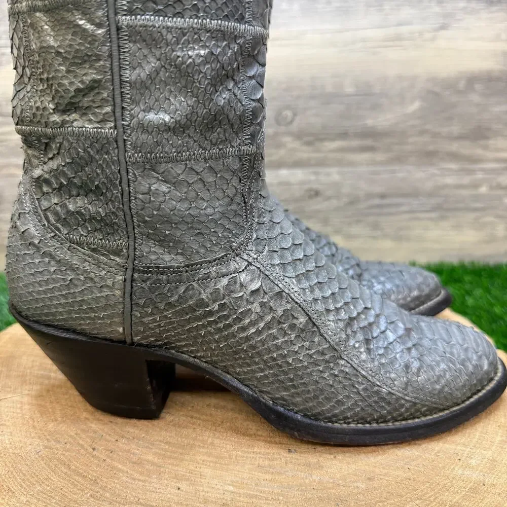 Nocona pre loved