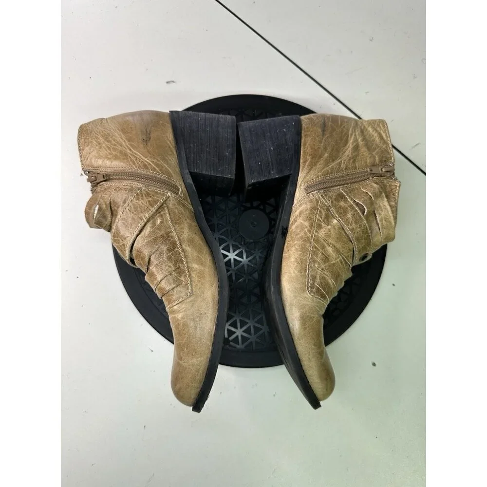 Two Lips Brown Leather Women’s Ankle Boots Sz 10M