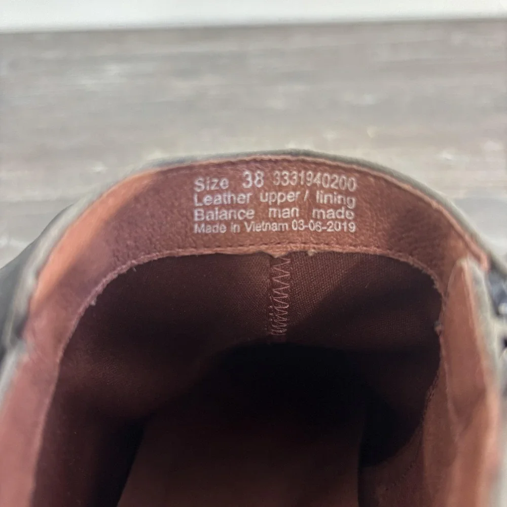 Dansko block zip