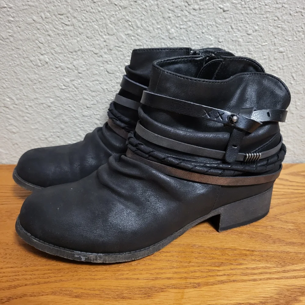 Jellypop Black Seattle Booties Size 7½M