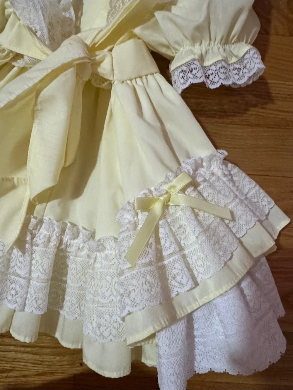 Mini world inc Yellow Lace Ruffle Girls'Vintage