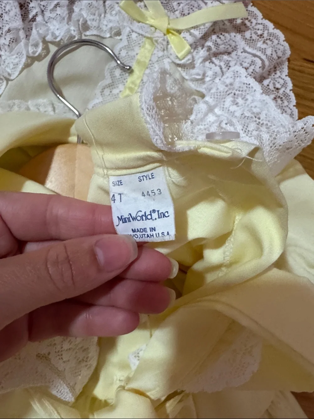 Mini world inc Yellow Lace Ruffle Girls'Vintage