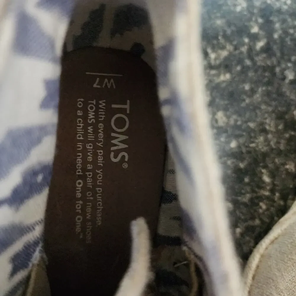 Toms desert wedge