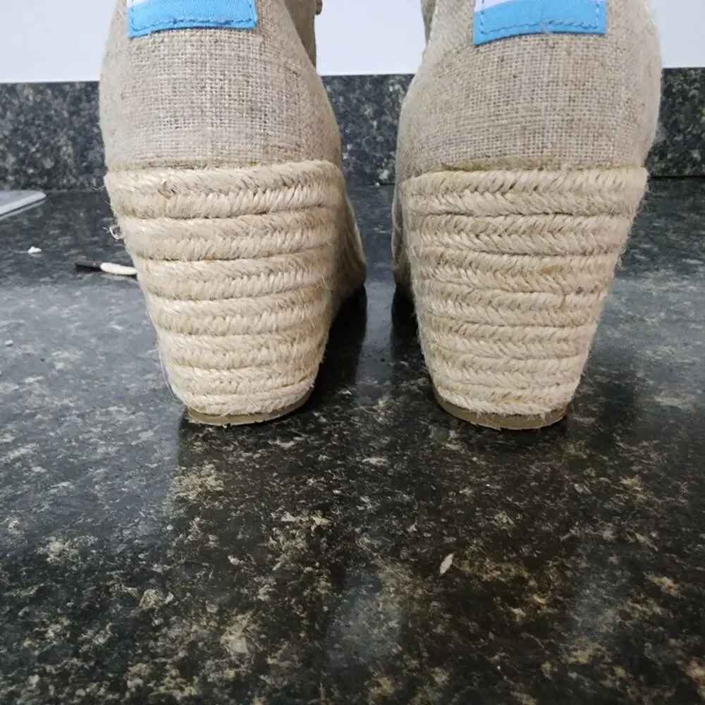 Toms desert wedge