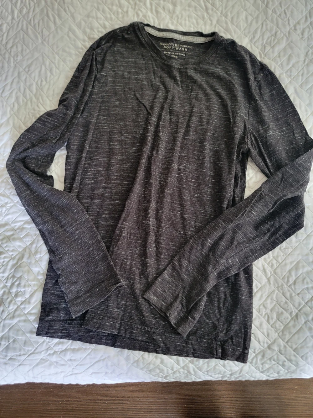 Banana Republic Heathered Charcoal Soft Wash Long Sleeve Tee