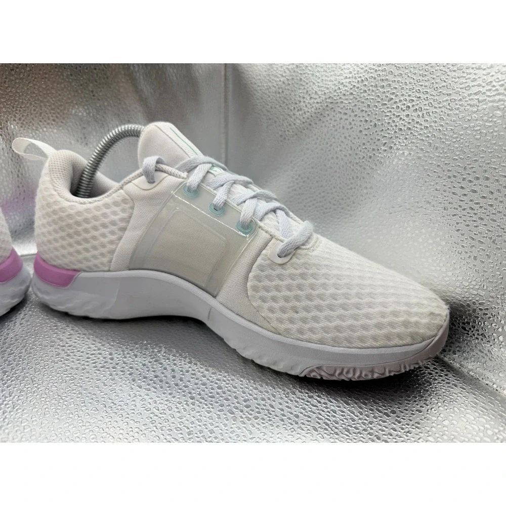 Nike product pair