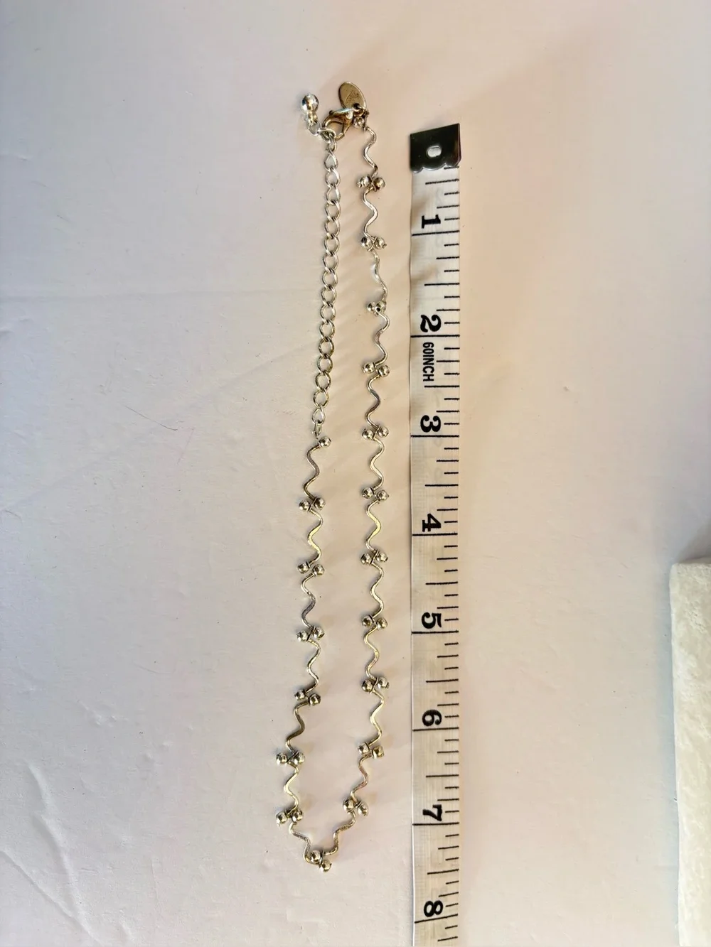 Silver Tone Scalloped Floral Necklace Dainty Everyday Necklace 14