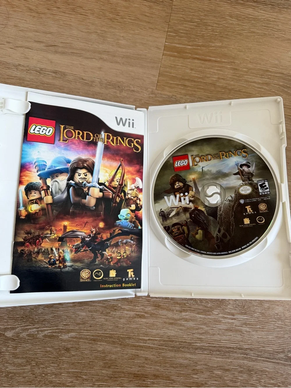 LEGO The Lord of the Rings Wii Video Game - White, Red, Brown, Blue