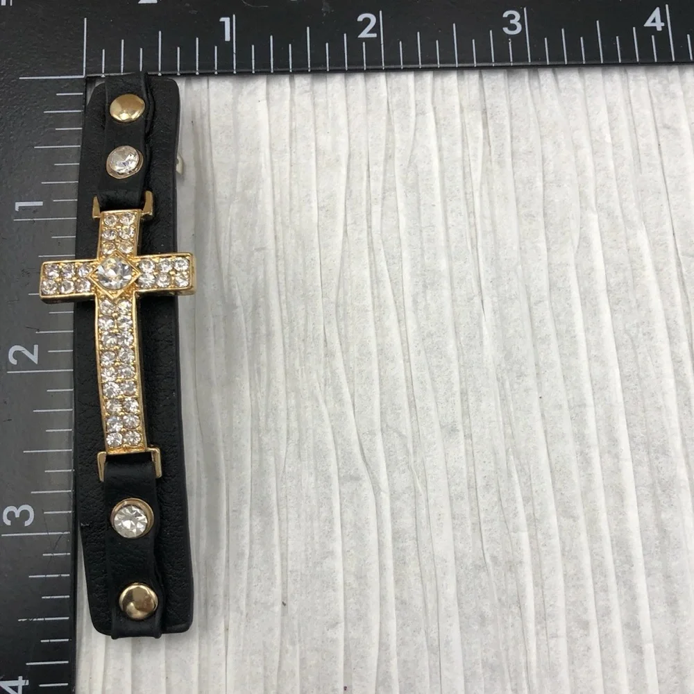 🌼 Rhinestone Cross PU Leather Hair Barrette