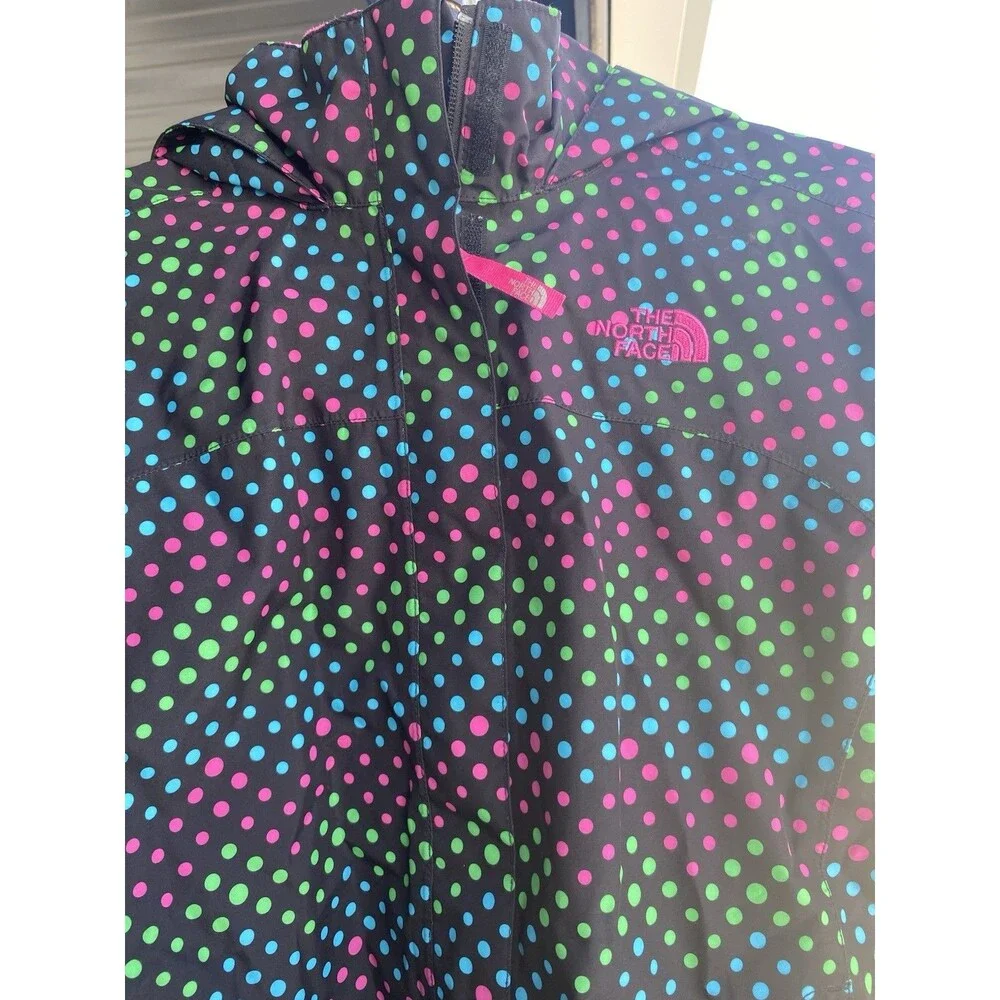 The North Face accents hyvent