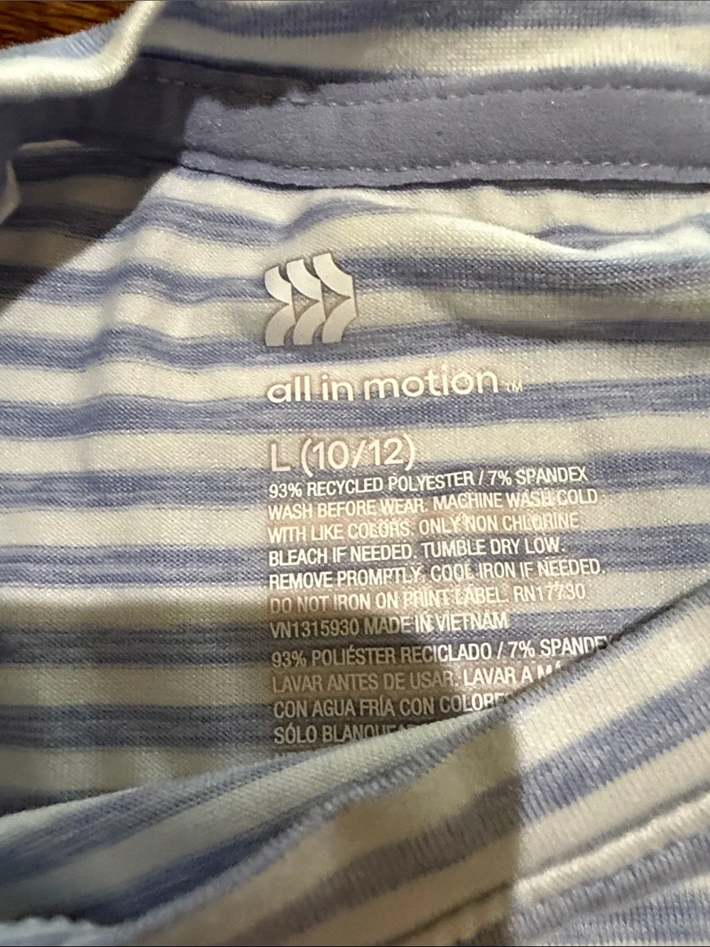 All in motion girls set of 2 tops, sweatshirt & 1 pair of lilac shorts large