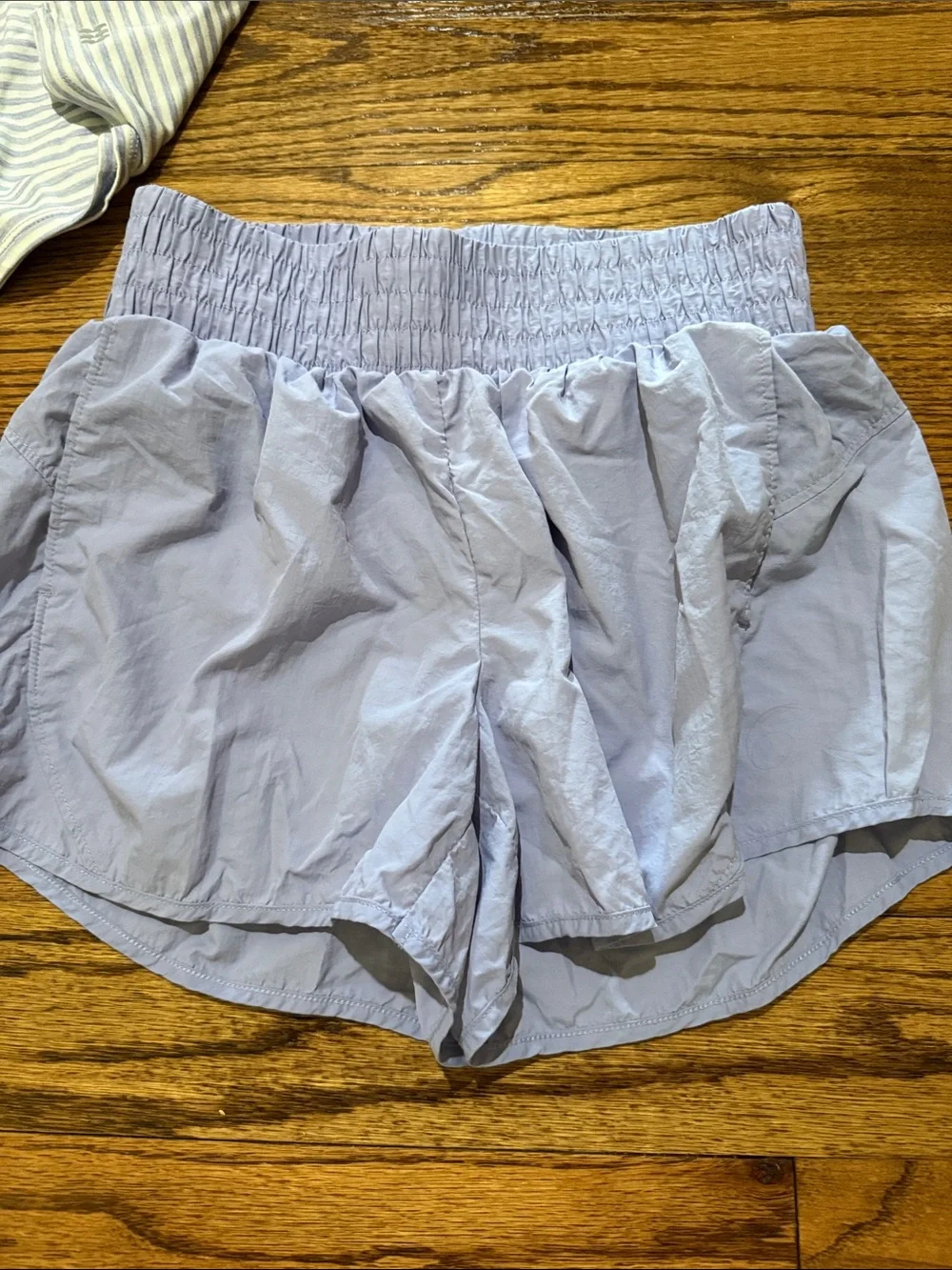 All in motion girls set of 2 tops, sweatshirt & 1 pair of lilac shorts large