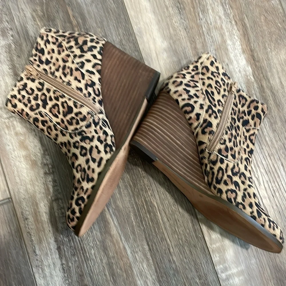 Sole Society Patsy Leopard Print Leather Side Zip Wedge Ankle Booties size 8
