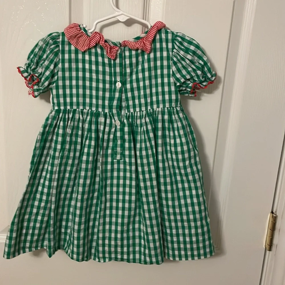 Smockingbird cute green