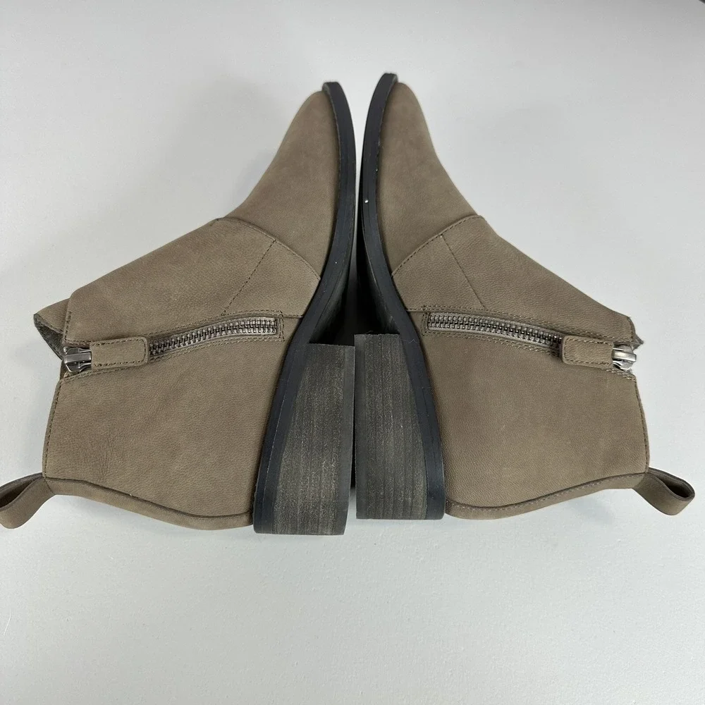Eileen Fisher been device