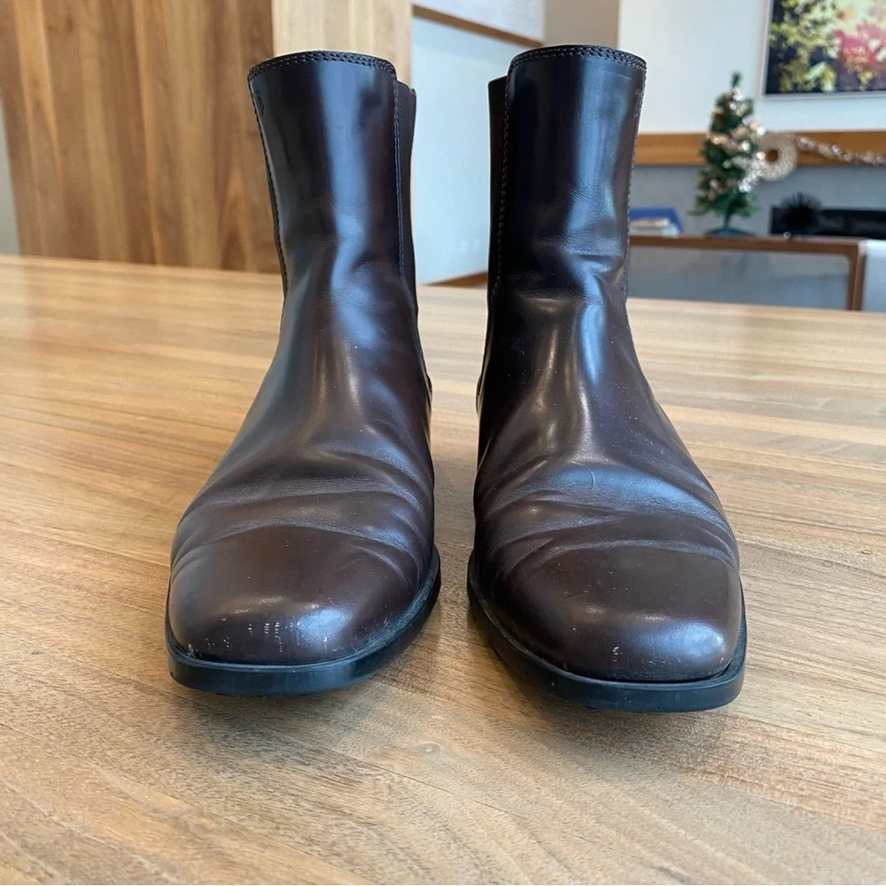 Tods semi free side