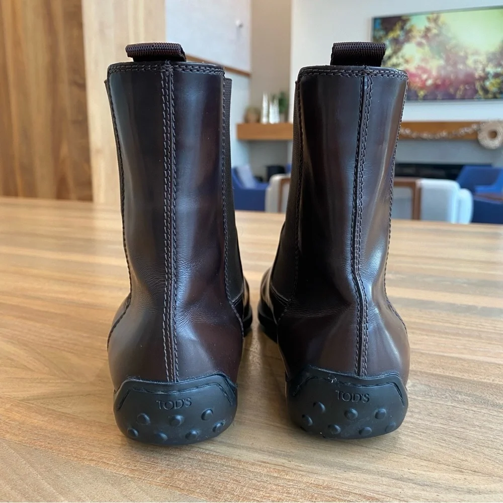 Tods boots side