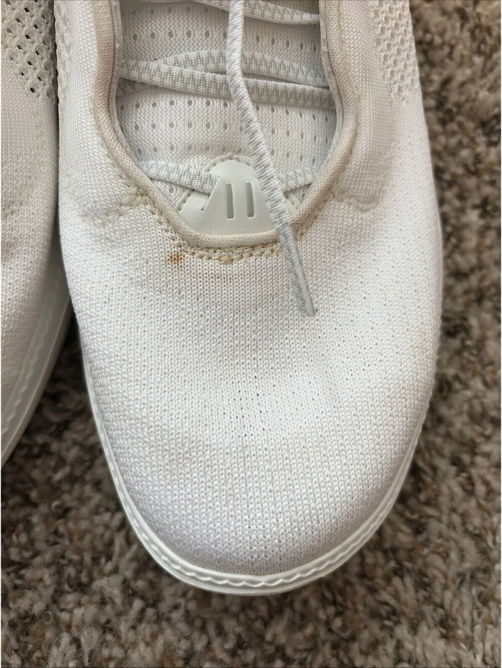 Brandblack crossover white