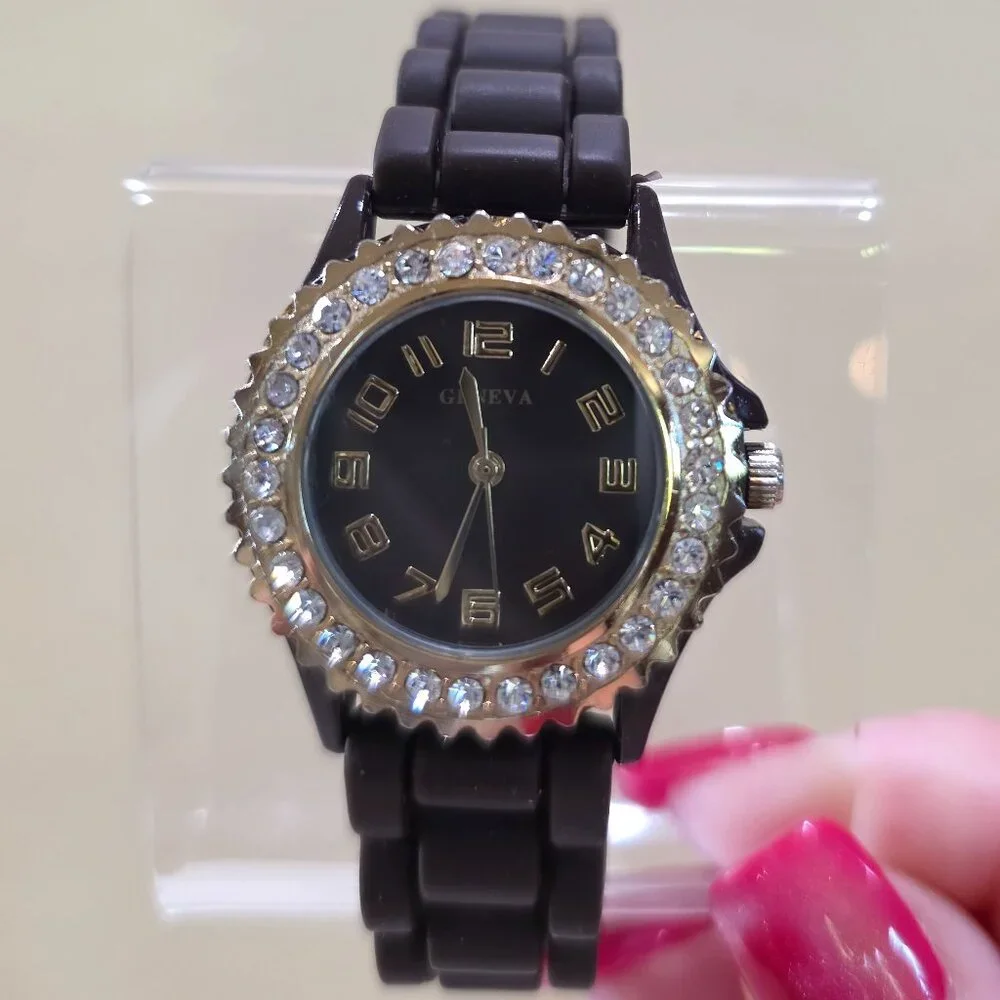 Geneva women gold