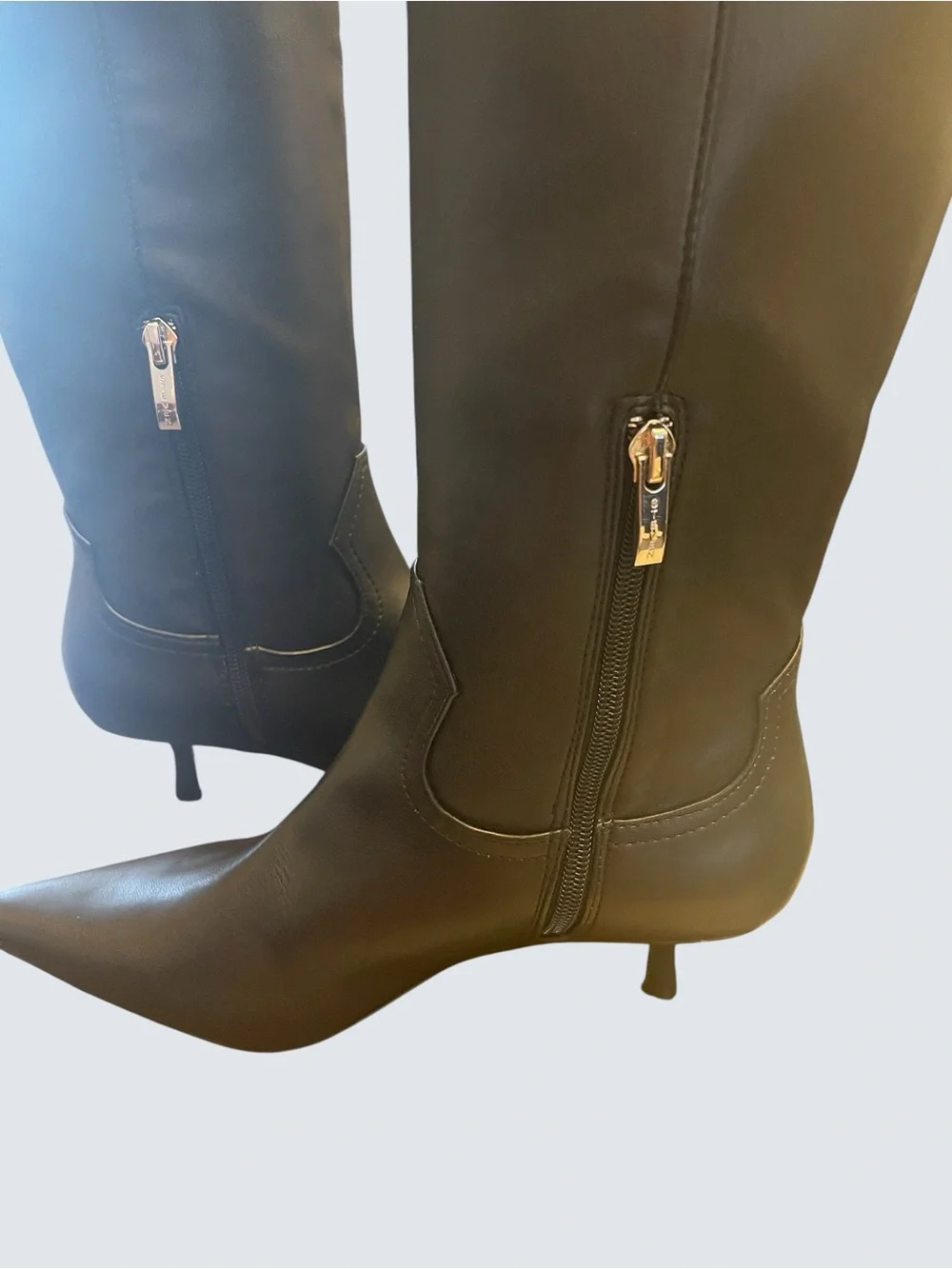 Steve Madden easy pull