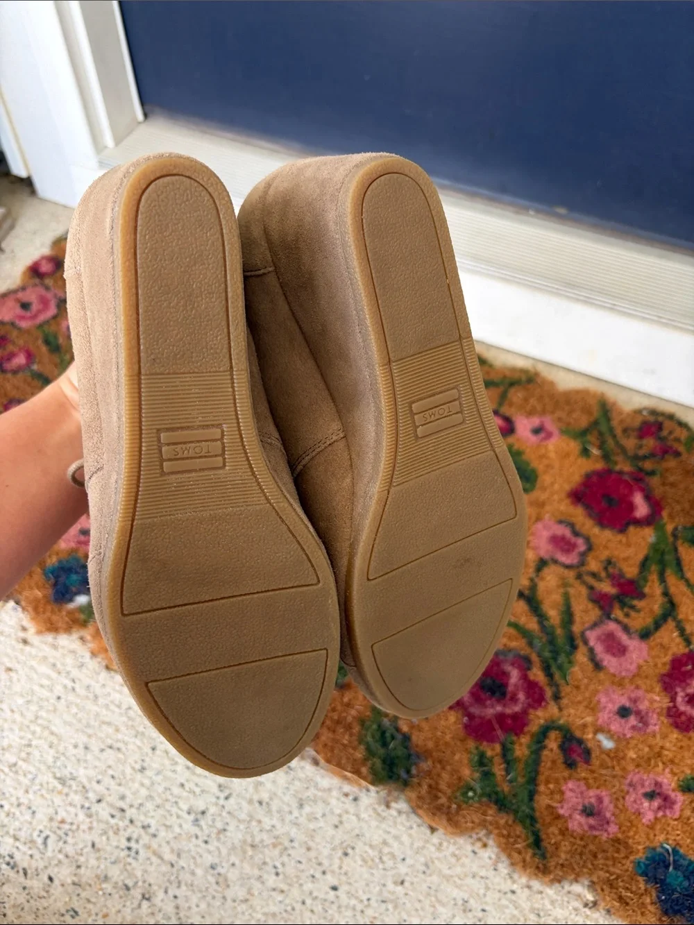 Toms outfits tried ankle