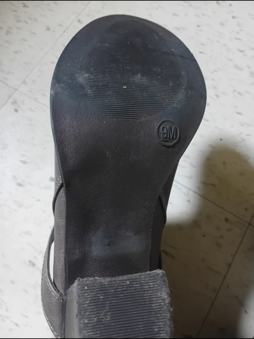 Hot Tomato Women's Faux Leather Grey Ankle Boots .