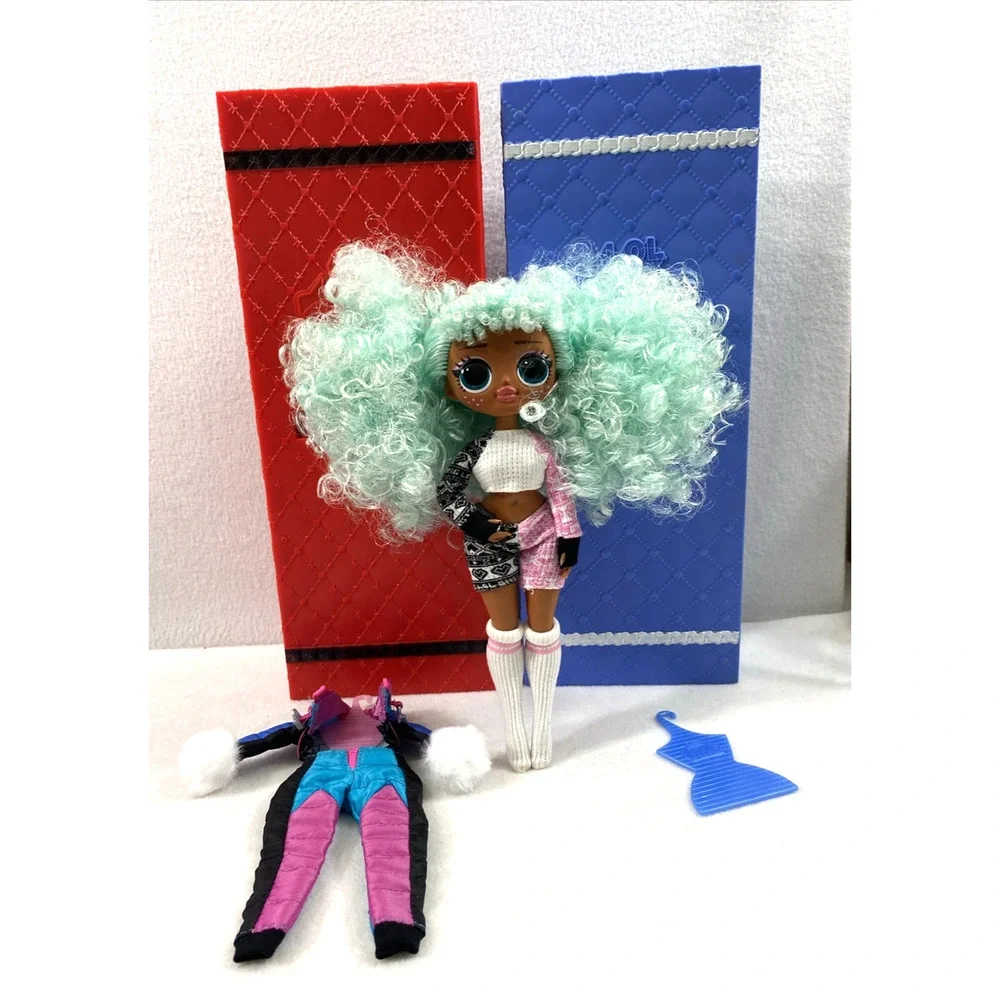LOL OMG Surprise Winter Chill Icy Gurl Doll 2019 MGA 2 Travel Closets‎ Clothes