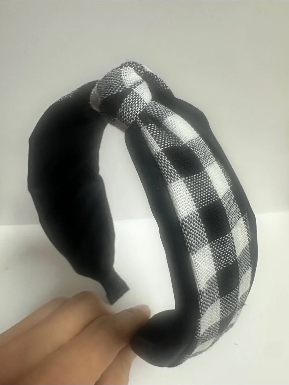 N/A stylish black