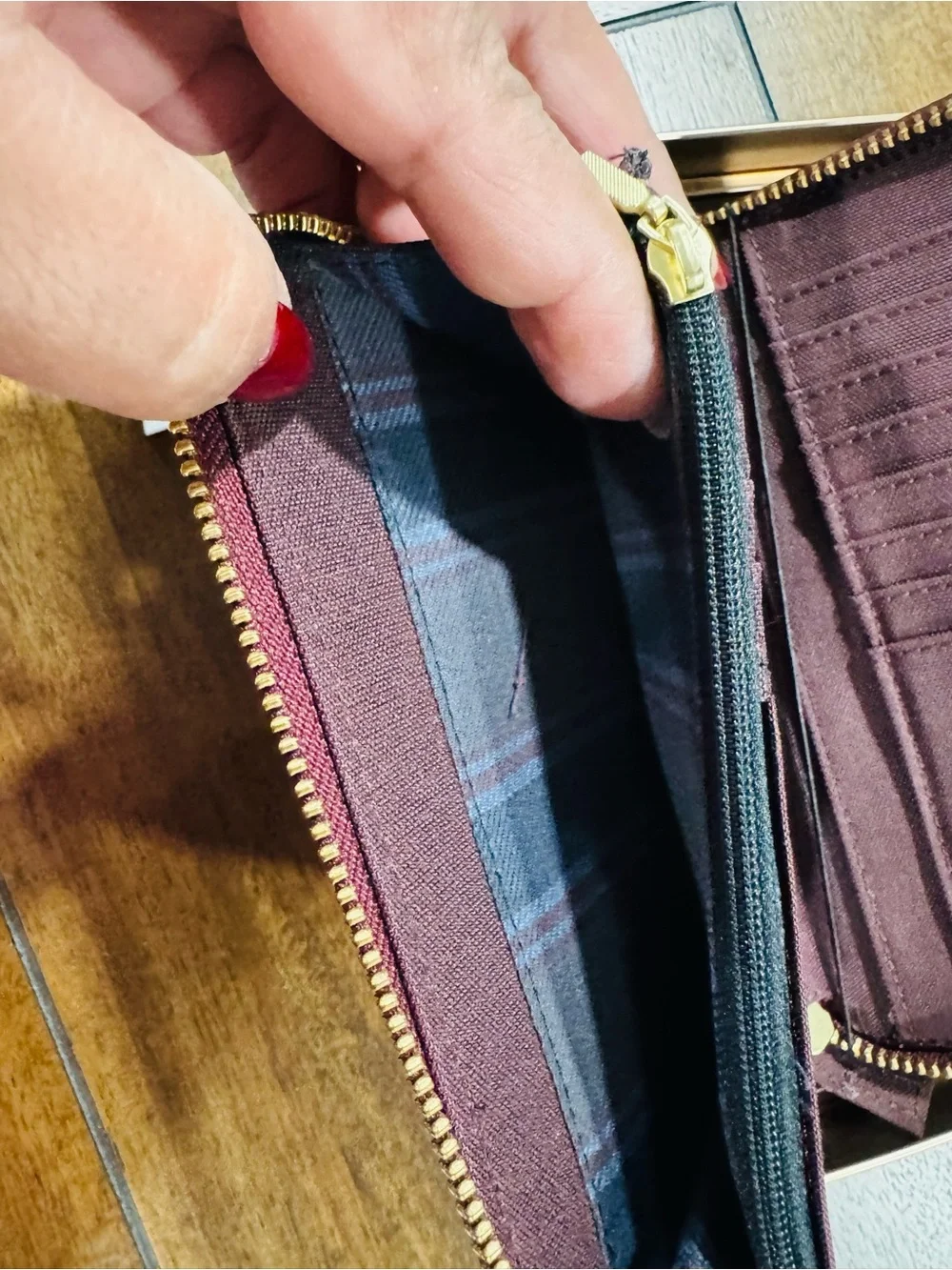Carhartt compact zip