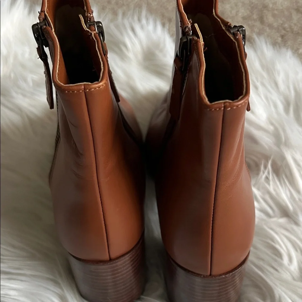 Linea Paolo Block Heel Pointed Toe Cognac Ankle Boots Size 8 1/2