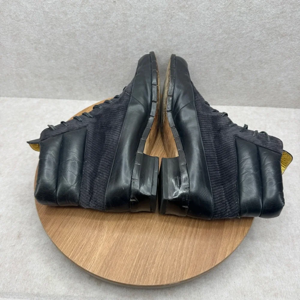 Escada scuffs minor flaws