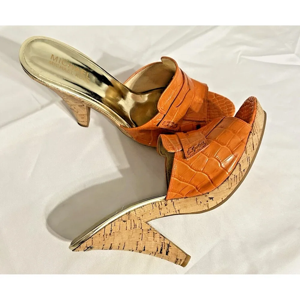 Michael Kors Orange Pumps 9.5 Women MK Logo Christmas Dinner Out
