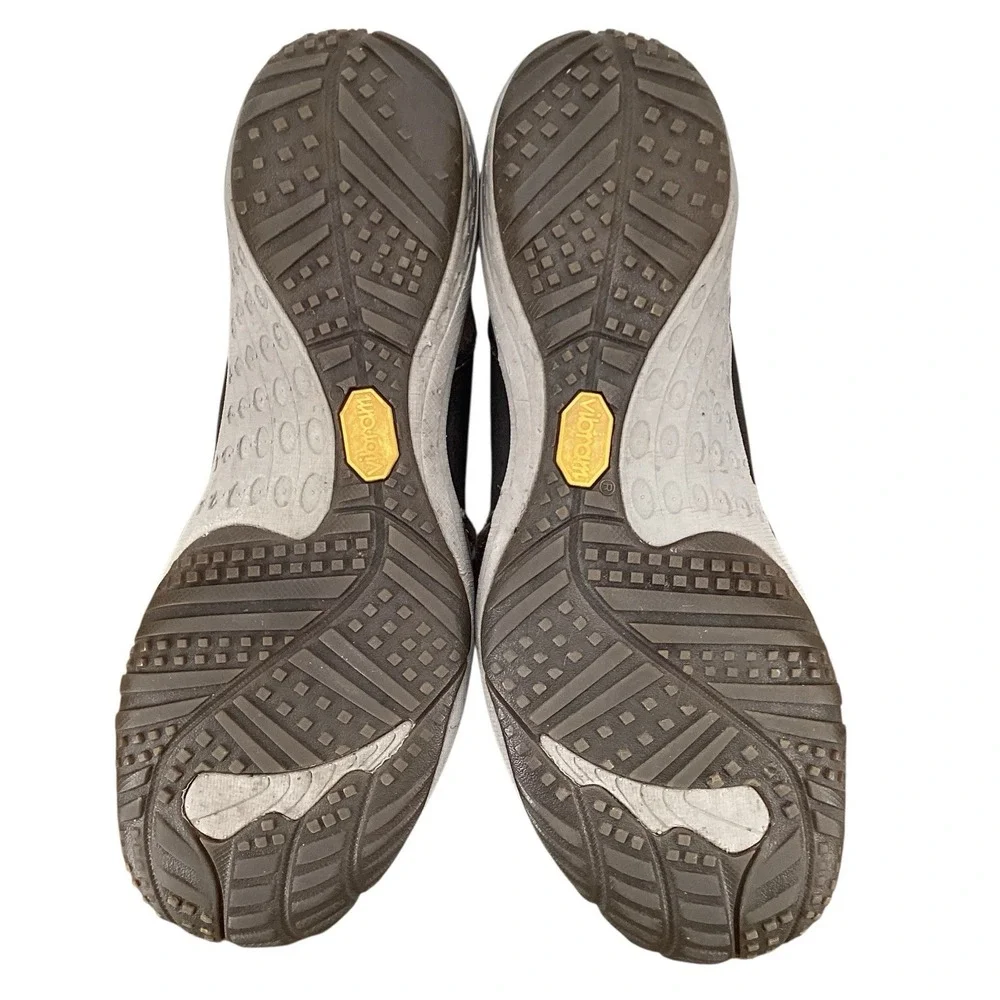 Merrell pre owned