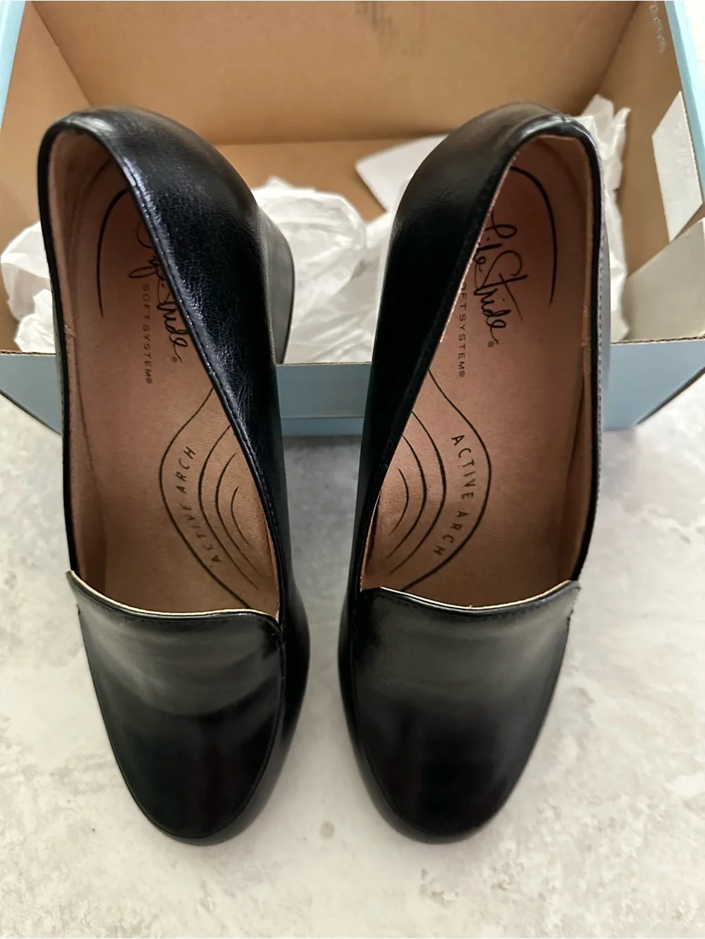 Life Stride Black Leather Block Heel Pumps Active Arch New with box and tags
