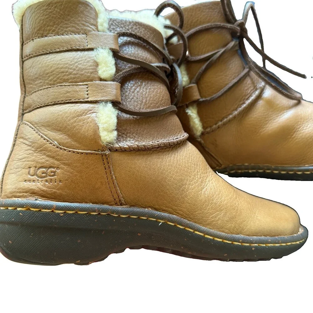 UGG caspia style