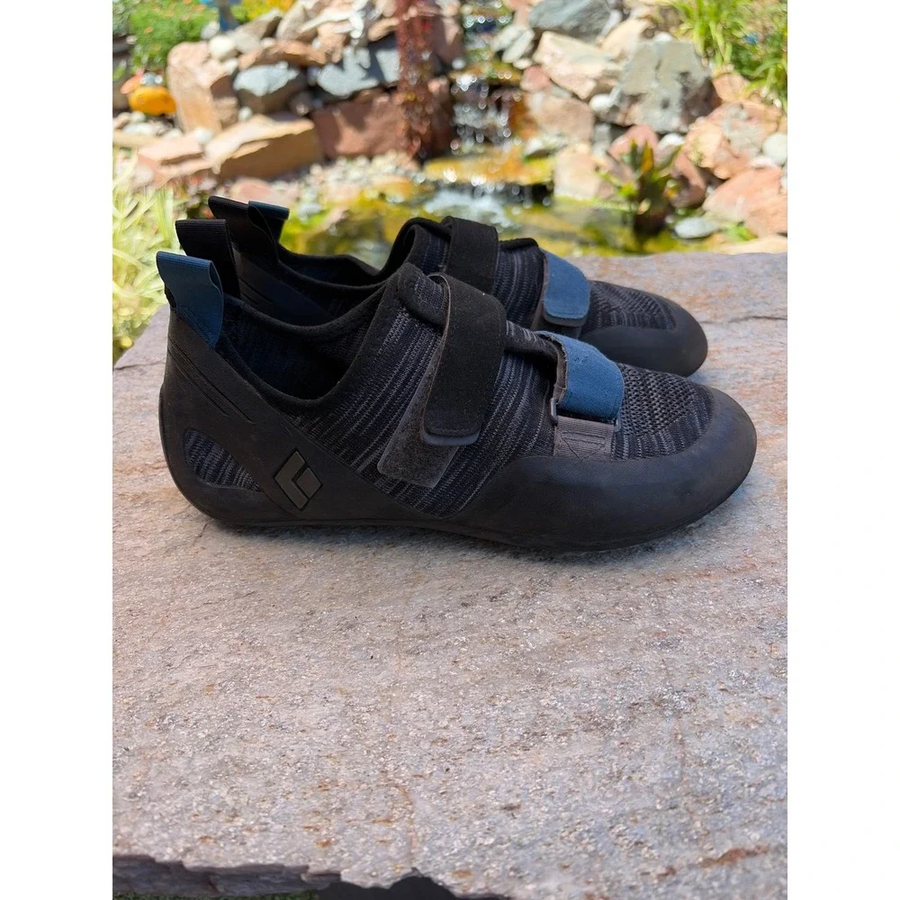 Black Diamond Momentum Climbing Shoes Mens 12 Black Blue Hook and Loop Straps