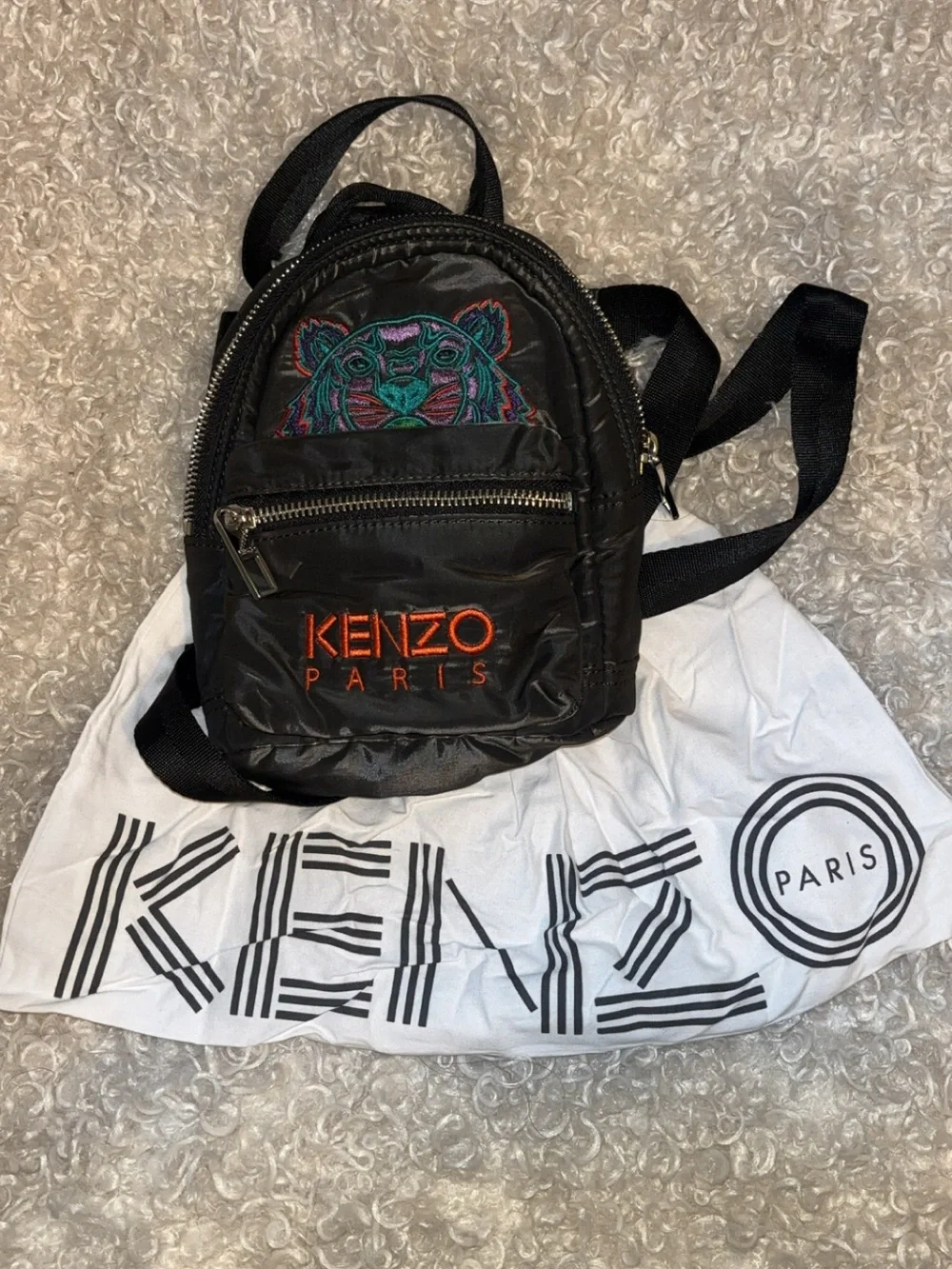 Kenzo features compact zip