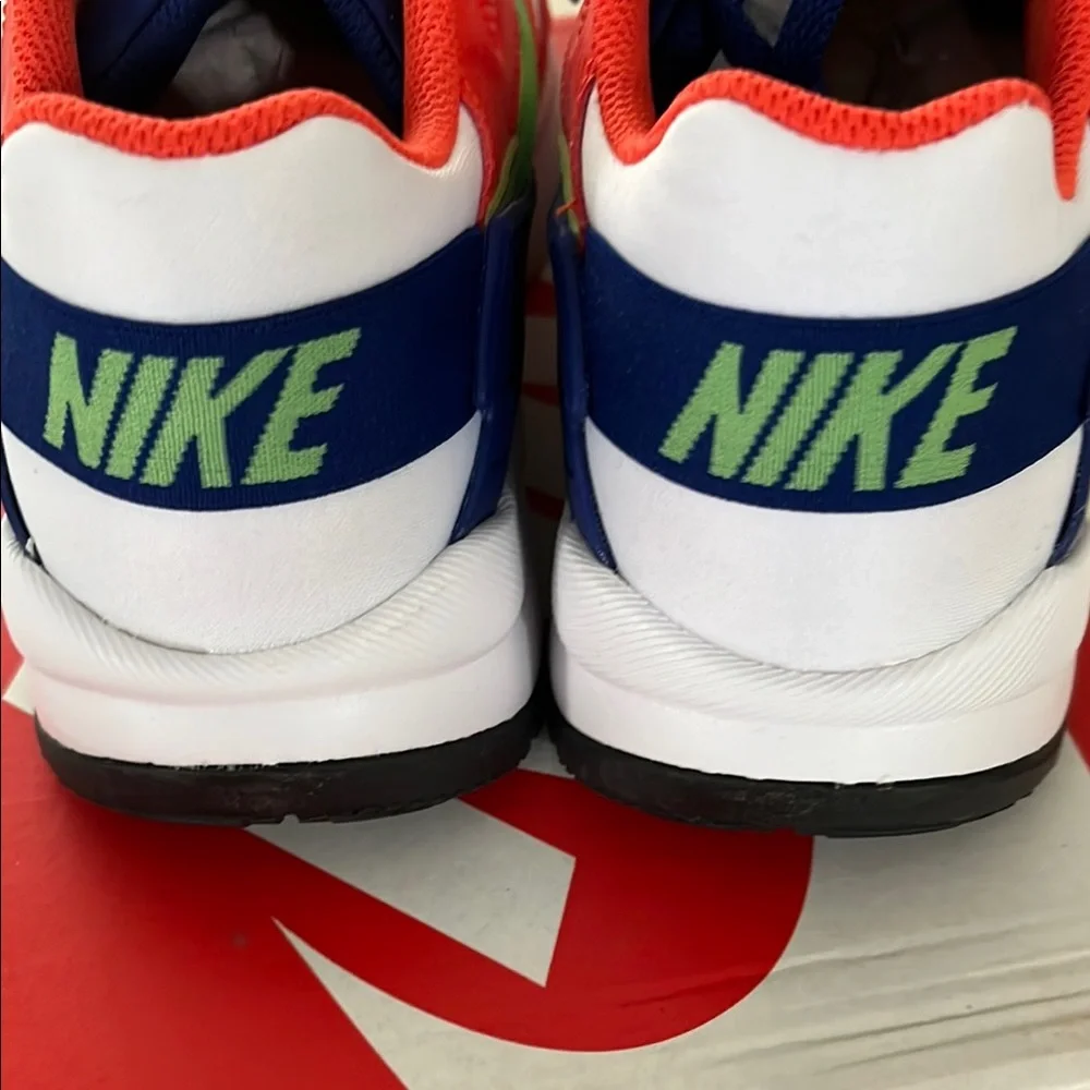 Nike LD victory (GS) Orange and Blue Sneakers with Sporty Silhouette Sz 6.5Y
