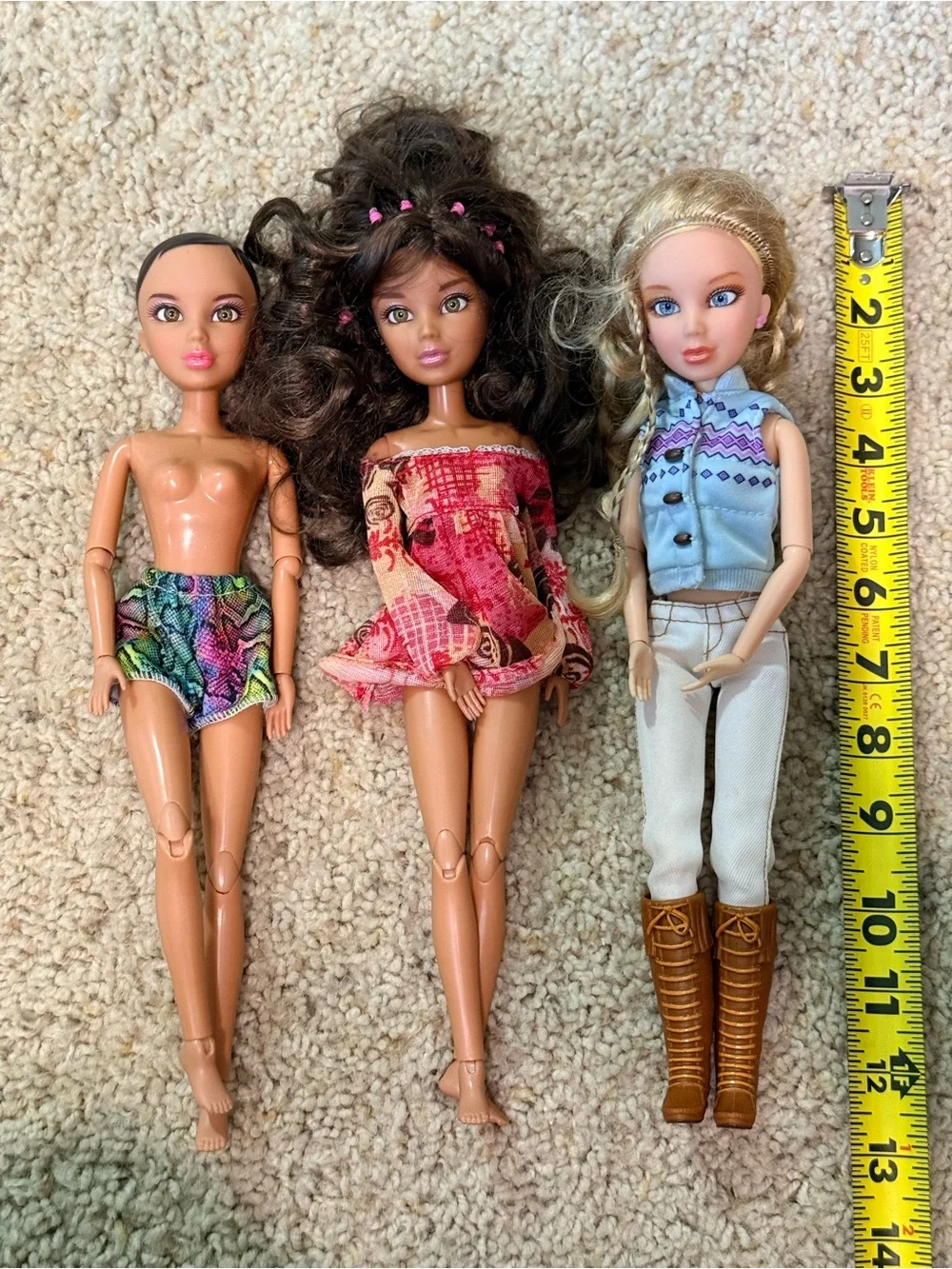 Lot of 3 Liv Dolls 2009 Articulated Fashion Dolls w/ Clothes & Boots