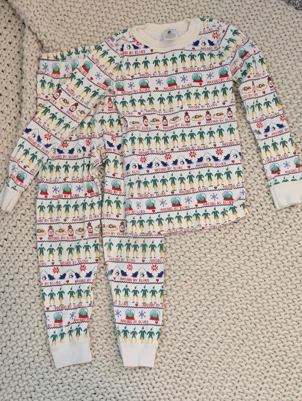 Hanna Andersson Cream Kids Holiday Elf Pajama Set with Green Red Blue Accents