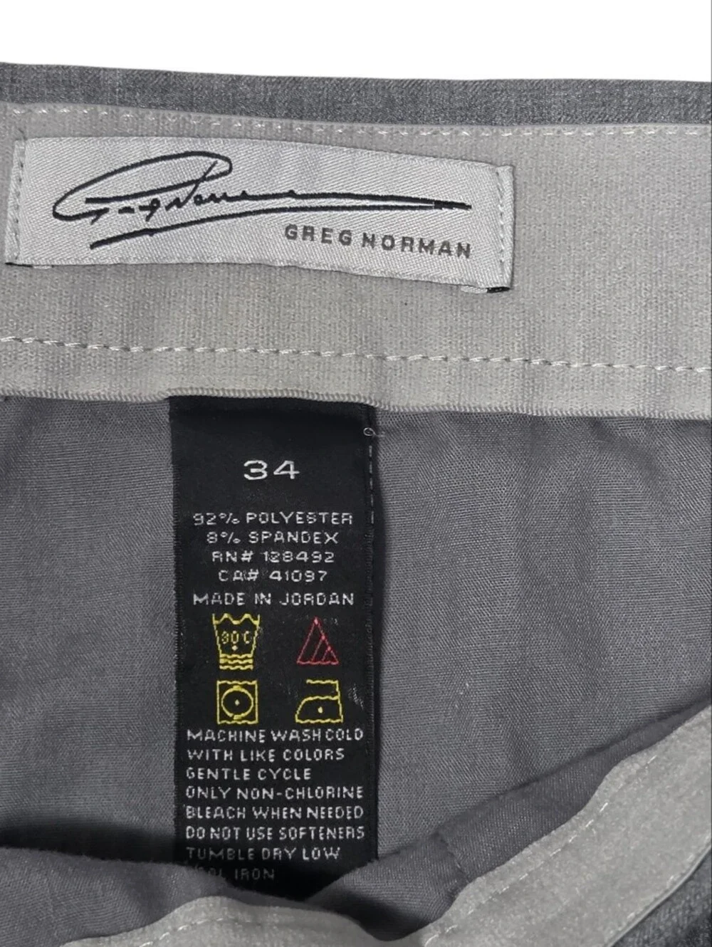 Greg Norman Collection Gray Flat Front Men's Shorts. Size 34