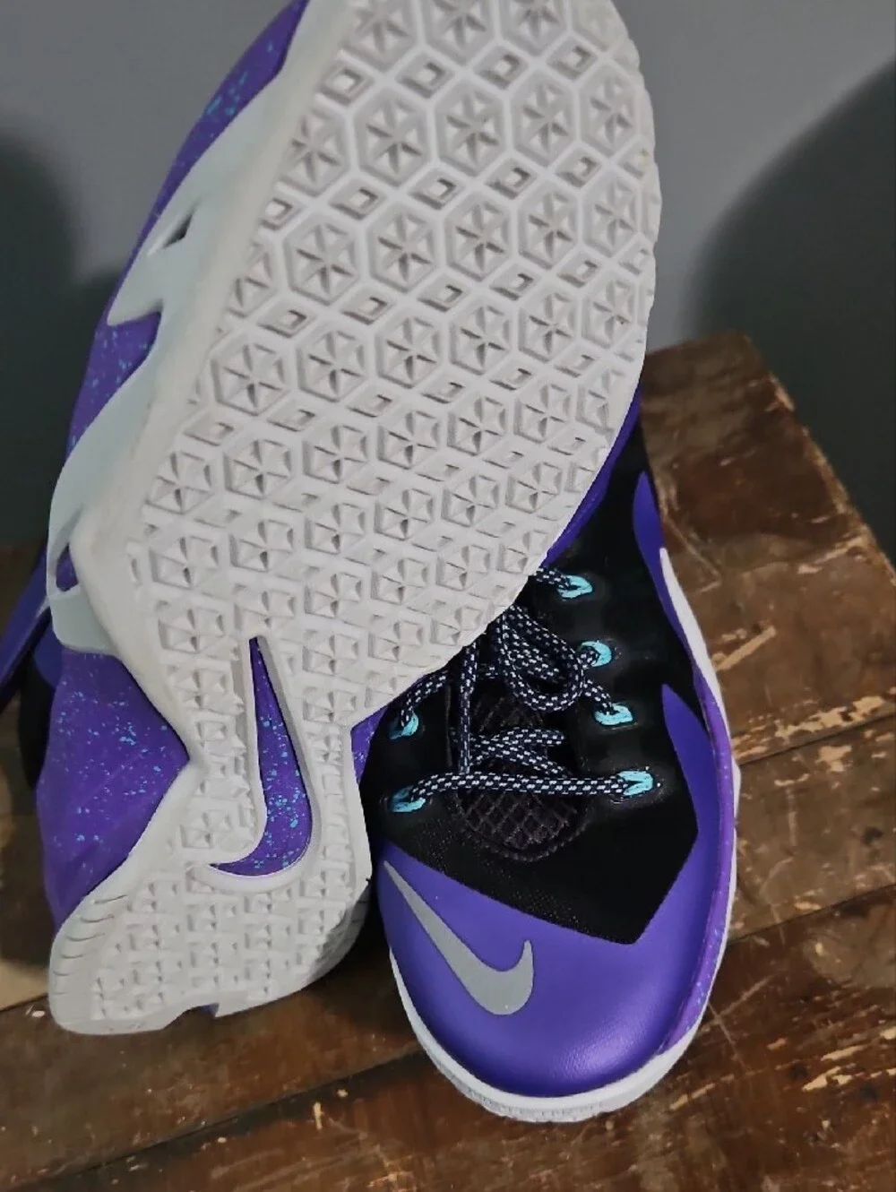 Nike support ankle