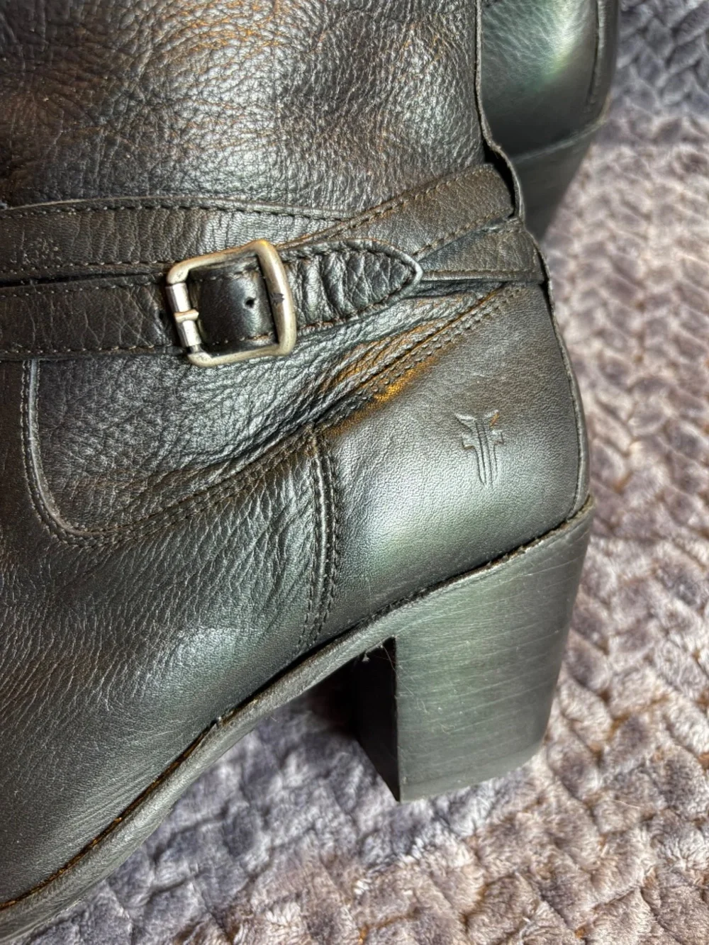 Frye few buckle normal