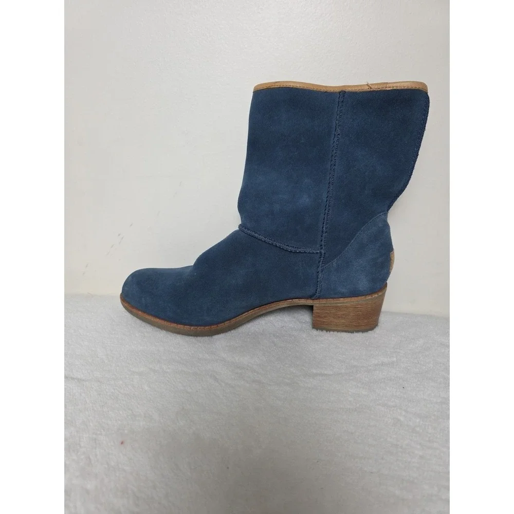 UGG Womens Cyrindra‎ Boot Size 9 Blue Suede Slouch Pull On Bootie Low Block Heel