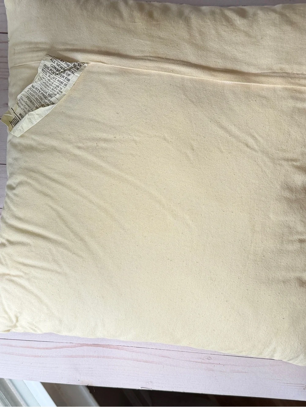 N/A soft yellow