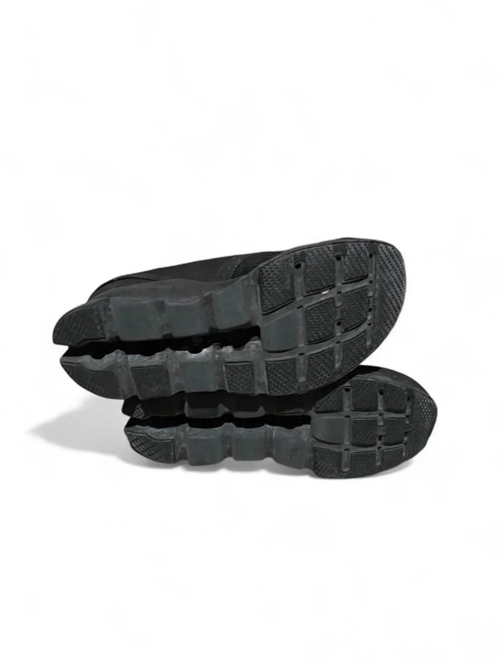 On Running lightweight black