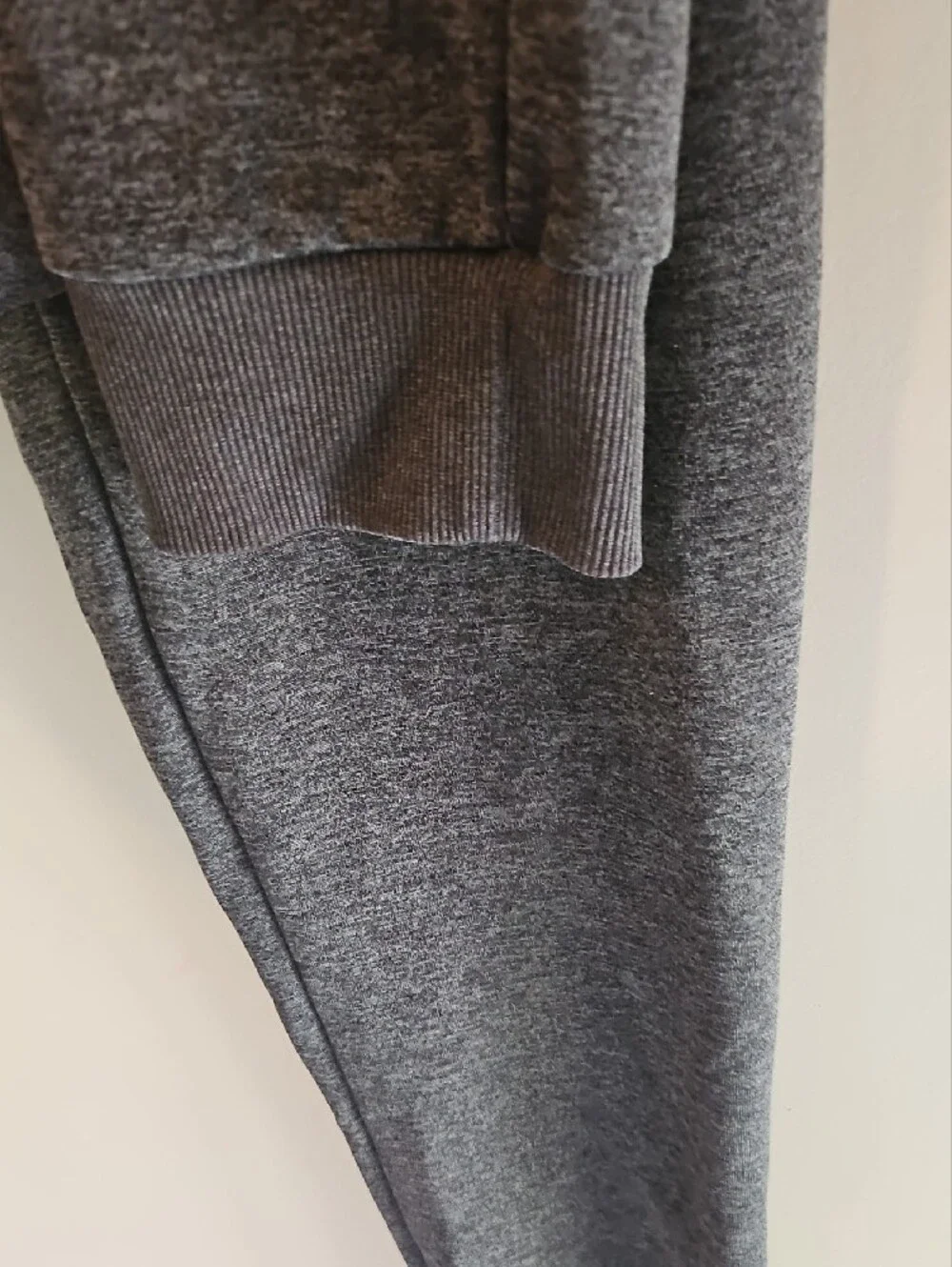 Hurley Kids L 12/13 Charcoal Gray Jogger Sweatpants with Zip Pockets