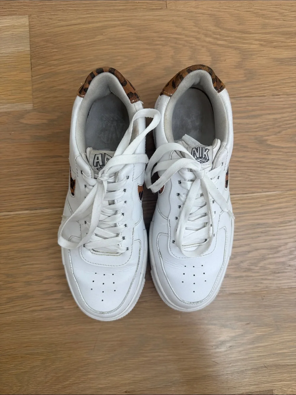 Nike Women's Air Force 1 Pixel SE 'Leopard Print' White Sneakers