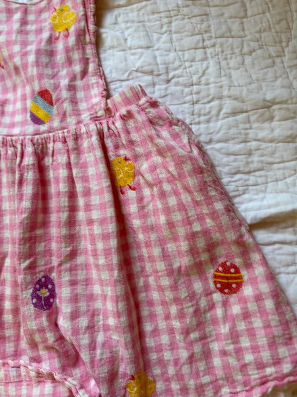 Boden soft gingham egg